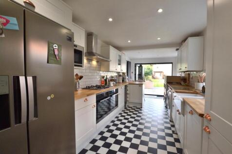 Kitchen.JPG