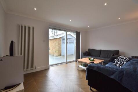 Sitting Room.JPG