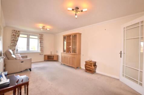 Living Room 2.JPG