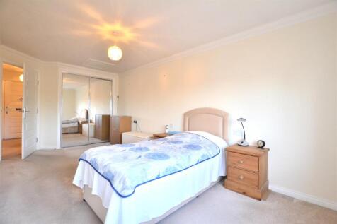Bedroom One 2.JPG
