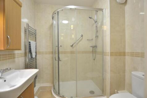 Shower Room.JPG