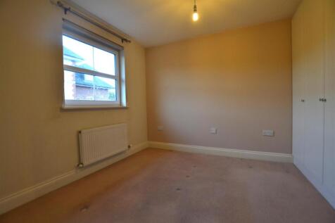 Bedroom 2 .JPG