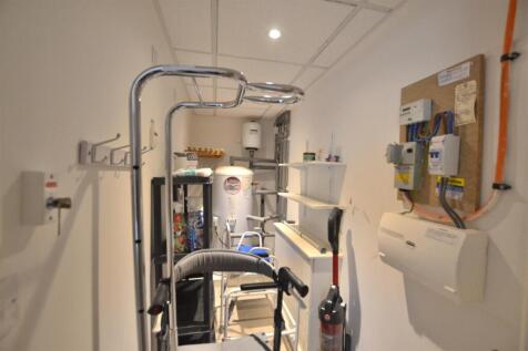 Airing Cupboard.JPG