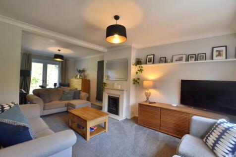 Living Room.JPG
