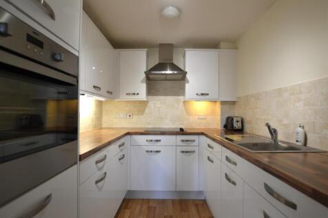 Kitchen.JPG