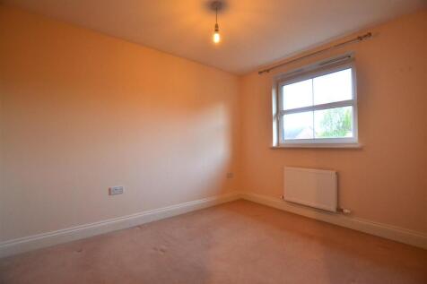 Bedroom 1.JPG