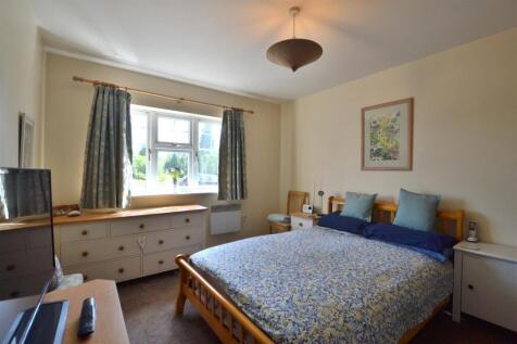 Bedroom One 1.JPG