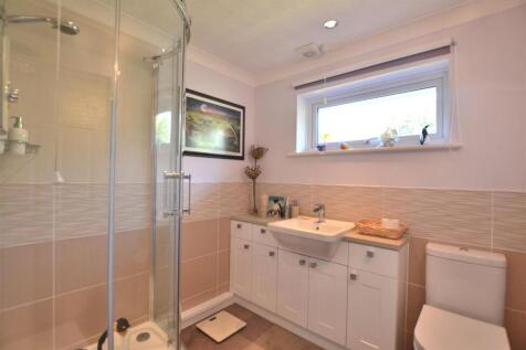 Shower Room.JPG