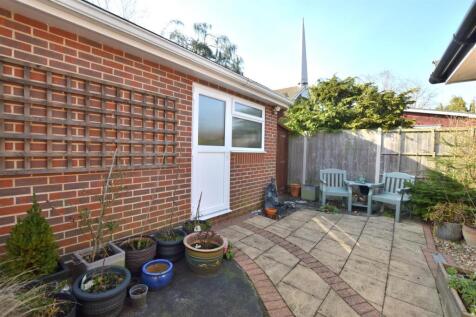 Garden 1.JPG