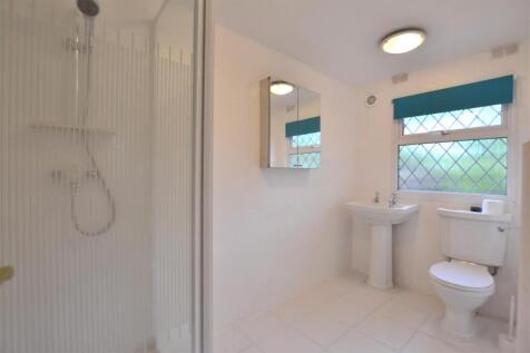 Shower Room.JPG