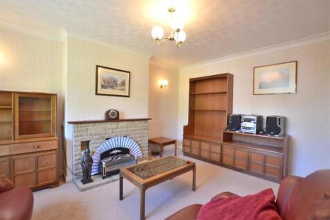 Livingroom 2 .JPG