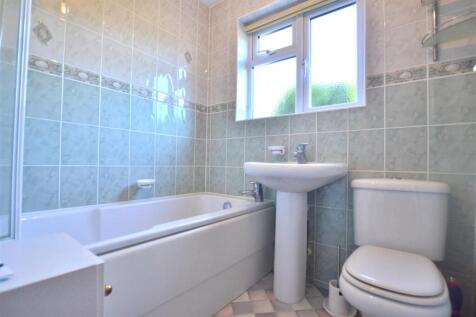Bathroom.JPG