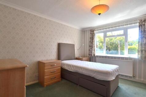 Bedroom one.JPG