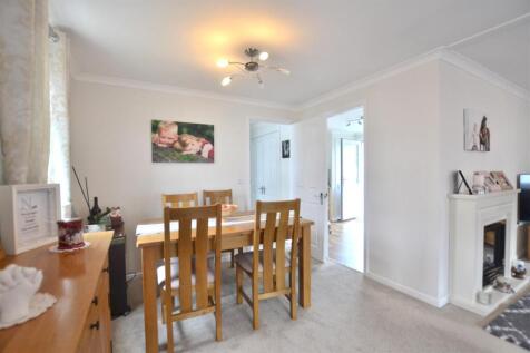 Dining Room 1.JPG