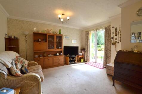 Living Room 2.JPG