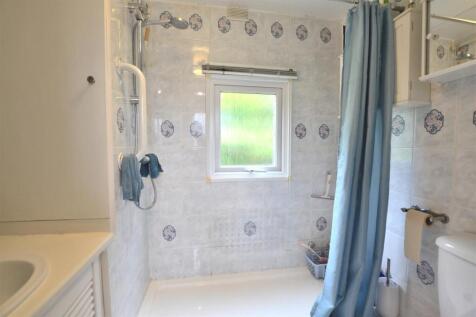 Shower Room.JPG
