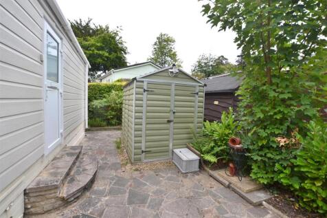 Shed.JPG