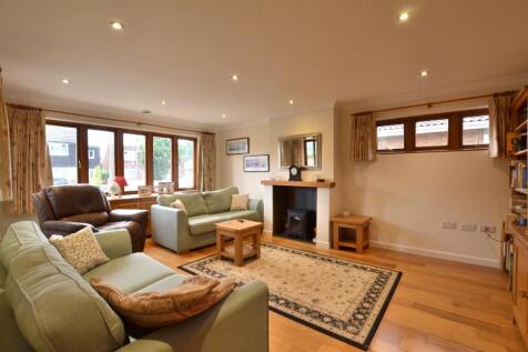 Sitting Room.JPG