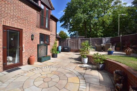 Patio 1.JPG