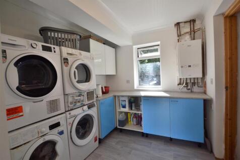 Utility Room.JPG