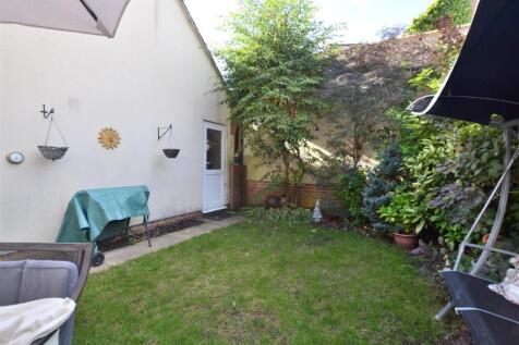 Garden 1.JPG