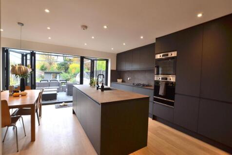 Kitchen, Dining 2.JPG