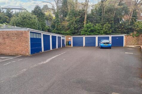 Parkside Ct Garage