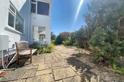 Daylesford Close