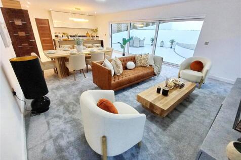 Dining/Family Area