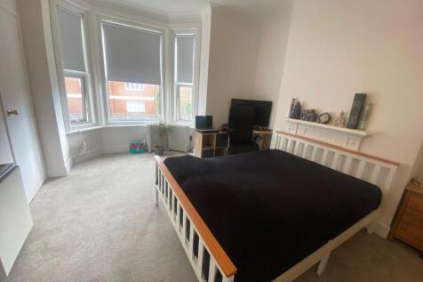 Kingsbridge Court