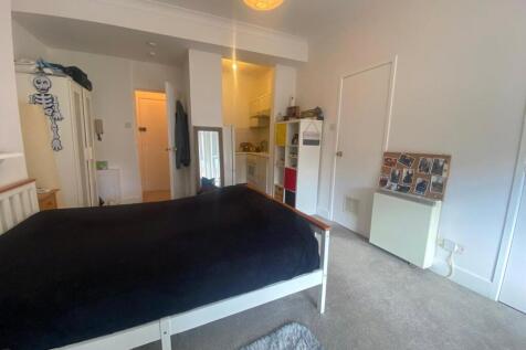 Kingsbridge Court