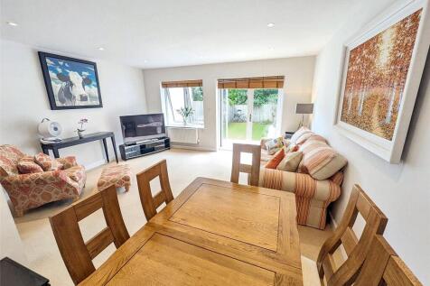 Dining/Lounge