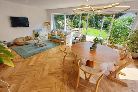 Dining/Family Area