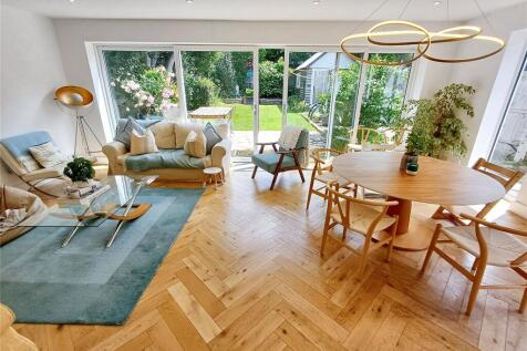Dining/Family Area