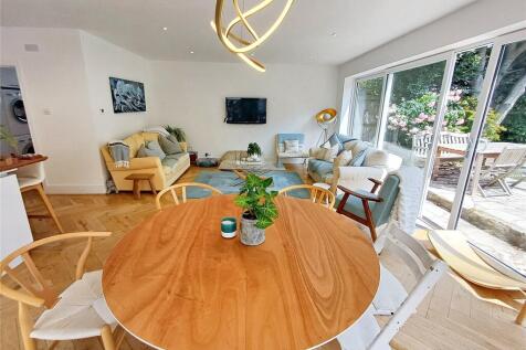 Dining/Family Area
