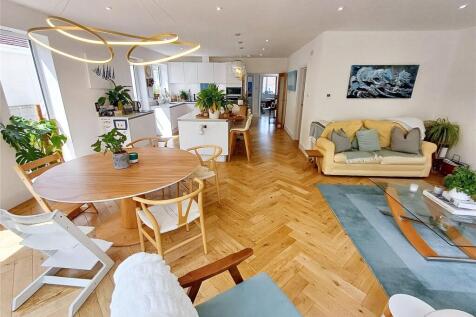 Dining/Family Area