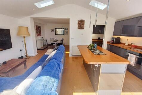 Kitchen/Reception