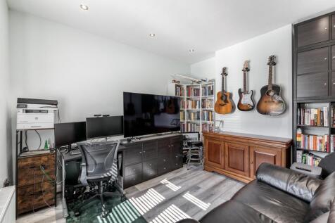 Property Image 4
