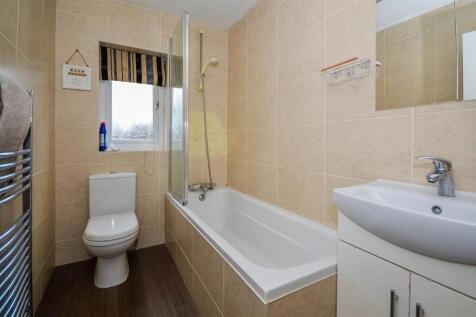 BATHROOM/W.C.