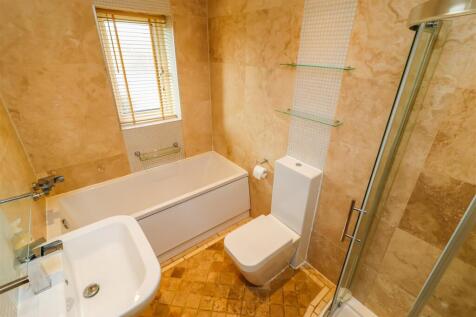 BATHROOM/W.C.