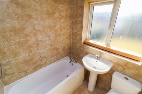 BATHROOM/W.C.