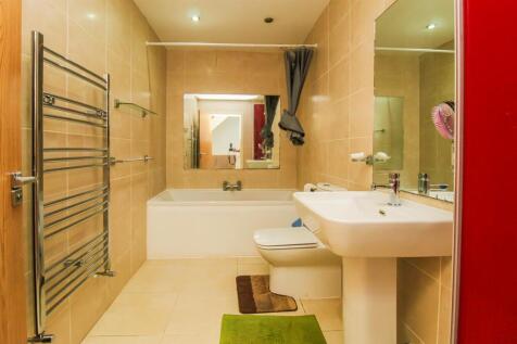 BATHROOM/W.C.
