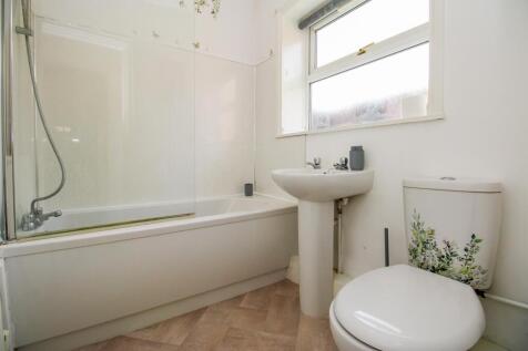 BATHROOM/W.C.