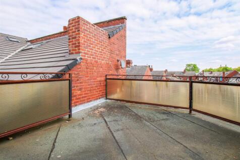 ANNEX BALCONY