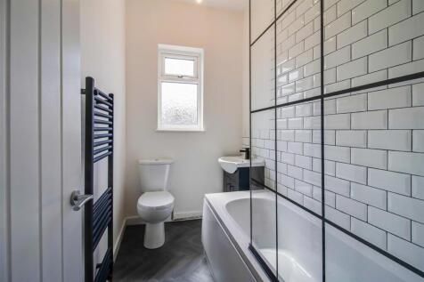 BATHROOM/W.C.