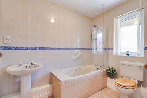 BATHROOM/W.C.
