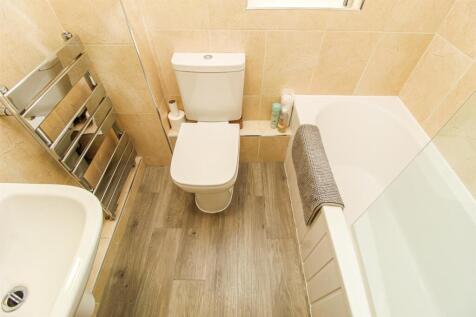 BATHROOM/W.C.