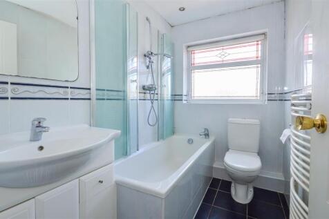 BATHROOM/W.C.