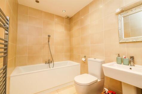 HOUSE BATHROOM