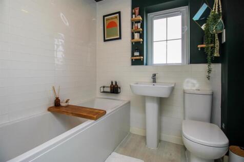 BATHROOM/W.C.